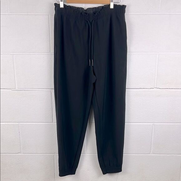 Athleta women’s Metropolis black jogger - Picture 1 of 6